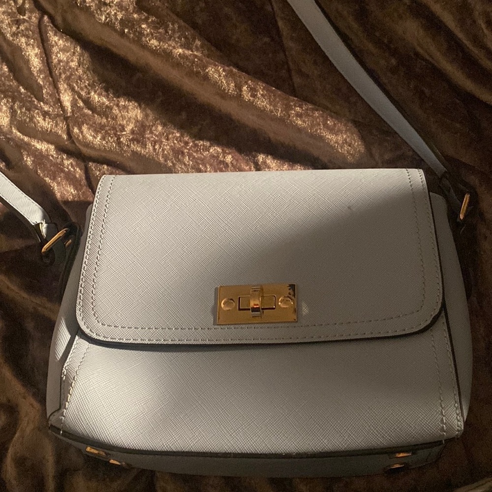 This purse is from forever 21 its just a regular baby blue purse.